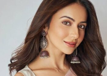 बॉलीवुड अभिनेत्री रकुल प्रीत सिंह को पीठ में गंभीर चोट लगी