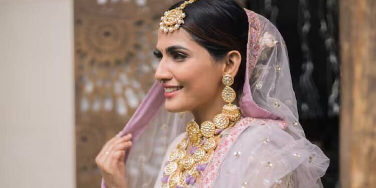 सर्दियों में शादी के लिए परफेक्ट आउटफिट्स