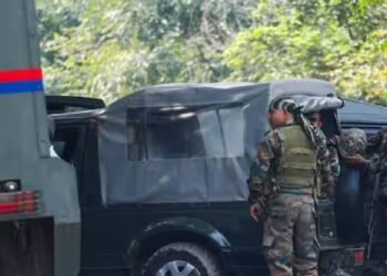 जम्मू-कश्मीर के बडगाम जिले में एक आतंकी हमले में उत्तर प्रदेश के दो प्रवासी मजदूर घायल हो गए