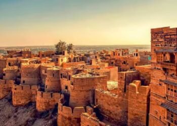 उदयपुर से जोधपुर तक: सर्दियों में घूमने के लिए राजस्थान की इन जगहों पर जरूर जाएं