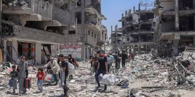 गाजा: इजरायली सेना का भीषण हवाई हमला, 47 फिलिस्तीनियों की मौत