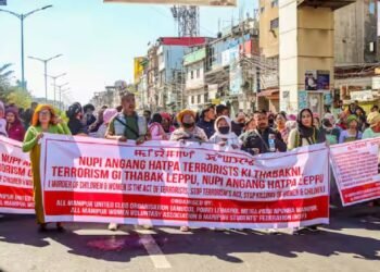 मणिपुर में शांतिपूर्ण रैलियां, न्याय की मांग, सैकड़ों लोग खाली कफिन लेकर सड़कों पर उतरे