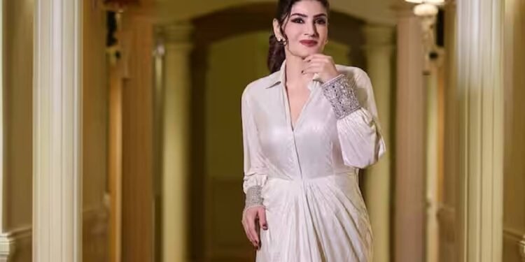 राजनीति में शामिल होना क्यों है रवीना टंडन के लिए चुनौतीपूर्ण?