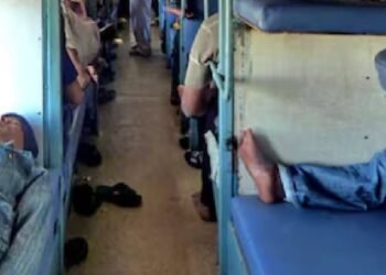 भारतीय रेलवे को वाइजैग यात्री को 30,000 रुपये देने का आदेश