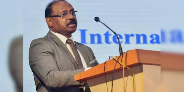 भारत के महालेखा नियंत्रक (CAG) गिरिश चंद्र मुर्मू का आह्वान: नवाचार और तकनीकी दृष्टिकोण को अपनाने की आवश्यकता