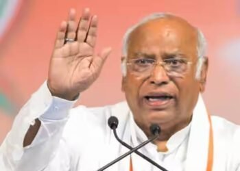 हिमाचल में बड़ा राजनीतिक फेरबदल: कांग्रेस ने राज्य इकाई को किया भंग