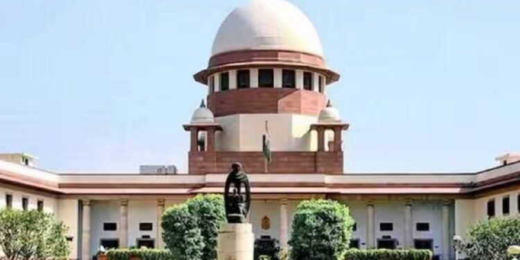 सरकारी नौकरियों में भर्ती प्रक्रिया के दौरान नियमों में बदलाव को लेकर सुप्रीम कोर्ट ने अहम फैसला सुनाया है।