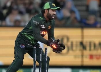 "न्यूजीलैंड के खिलाफ 0-3 की करारी हार के बाद, पूर्व कप्तान ने कहा - 'पाकिस्तान टर्निंग पिचों पर भारत को हराने में सक्षम है'"