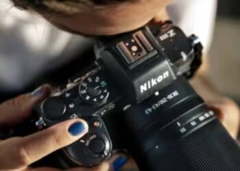 Nikon Z50II APS-C मिररलेस कैमरा लॉन्च: भारत में कीमत और फीचर्स