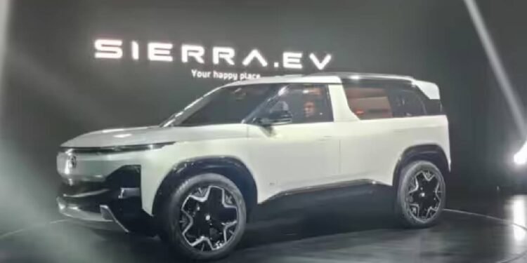 टाटा सिएरा पेट्रोल और डीजल को 4x4 मिल सकता है