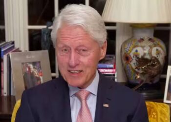 पूर्व अमेरिकी राष्ट्रपति बिल क्लिंटन बुखार के बाद अस्पताल में भर्ती