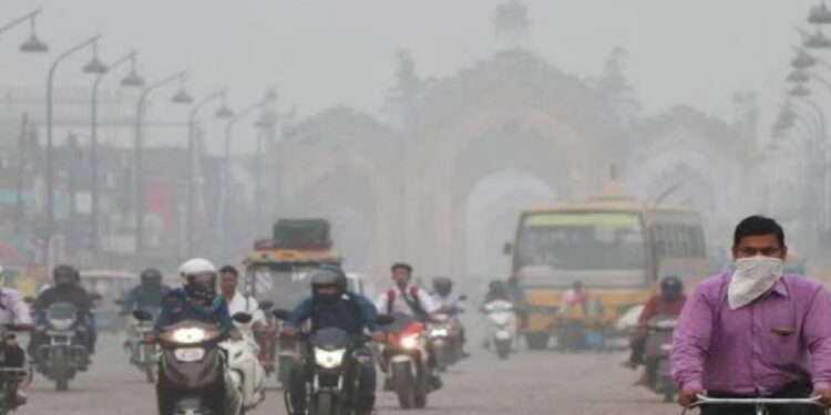 दिल्ली प्रदूषण: खराब हवा पहुंचा रही है आपकी सेहत को नुकसान, एक्सपर्ट बता रहे हैं इससे कैसे बचें?
