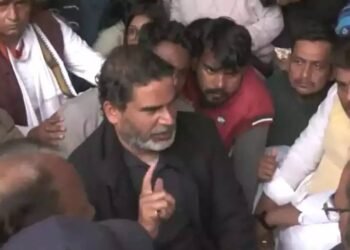 'आप हमसे कंबल ले लीजिए...': क्या 3 महीने के राजनेता प्रशांत किशोर का यह बड़ा आत्म-लक्ष्य है?