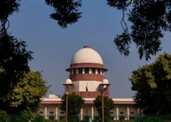 बेंगलुरु के एक इंजीनियर की आत्महत्या के मामले में सुप्रीम कोर्ट ने गुजारा भत्ता राशि तय करने के लिए 8 कारक तय किए