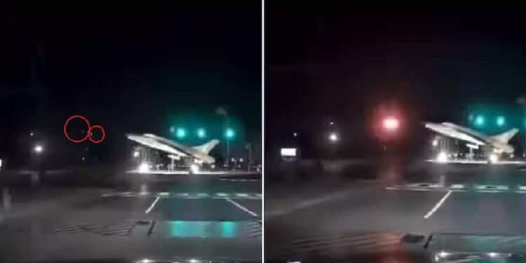 Washington के पास अमेरिकी विमान-हेलीकॉप्टर दुर्घटना में सभी 67 लोगों के मारे जाने की आशंका