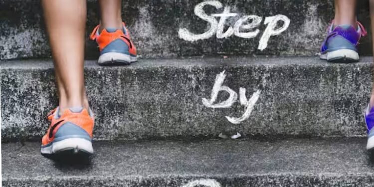 बेहतर स्वास्थ्य के लिए सीढ़ियां चढ़ें: नया अध्ययन दैनिक गतिविधियों को दीर्घायु से जोड़ता है