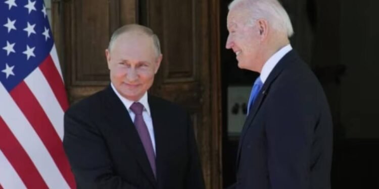 क्या जो बिडेन ने पुतिन की हत्या की कोशिश की थी? टकर कार्लसन ने किया विस्फोटक दावा