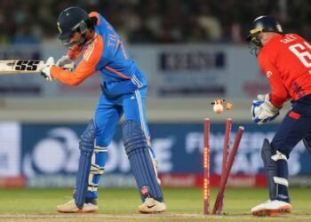 'पिच निश्चित रूप से...': वरुण चक्रवर्ती ने बताया कि तीसरे टी20I के दौरान भारतीय बल्लेबाजों को क्यों संघर्ष करना पड़ा