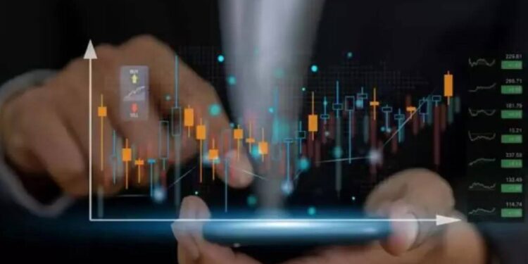 घरेलू शेयर बाजार मामूली गिरावट के साथ लगभग सपाट बंद, ट्रंप की घबराहट जारी