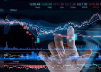 शेयर बाजार अपडेट: सेंसेक्स 150 अंक से अधिक गिरा, निफ्टी 23,700 से नीचे; आईटीसी, एसबीआई तीसरी तिमाही के नतीजों से पहले पीछे