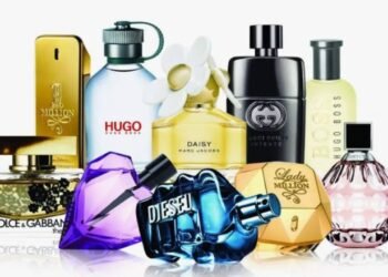 अगर आपको बाजारू परफ्यूम इस्तेमाल करने में परेशानी होती है तो आप इन्हें घर पर आसानी से तैयार कर सकते हैं, बस आपको इन चीजों की जरूरत है