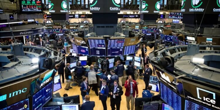 बाजार में बढ़त, सेंसेक्स 500 अंक बढ़कर 75,900 पर, निफ्टी 23,050 पर पहुंचा