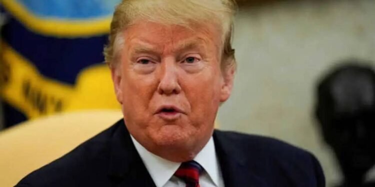 अमेरिका ने यूक्रेन को सैन्य सहायता रोकी, ट्रम्प ने बहस के 3 दिन बाद घोषणा की