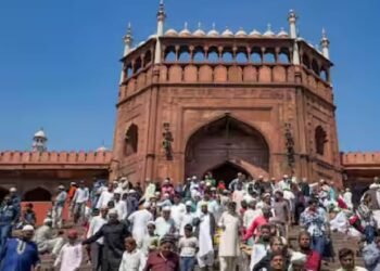 दिल्ली में दो बड़े ऐतिहासिक स्थलों को बम से उड़ाने की धमकी, जांच के बाद निकली अफवाह