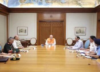 सेना तय करेगी लक्ष्य और समय, उच्चस्तरीय बैठक में पीएम मोदी का सीधा संदेश