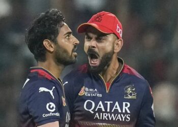 IPL 2025: आरसीबी ने 10 साल बाद मुंबई में जीत दर्ज की, एमआई को 10 रन से हराया