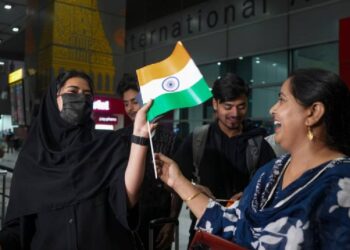 भारतीय कूटनीति की बड़ी जीत: ईरान ने खोला हवाई क्षेत्र, 'ऑपरेशन सिंधु' के तहत 1,000 छात्र स्वदेश रवाना