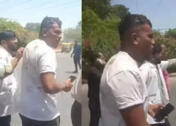 अहमदाबाद विमान दुर्घटना: सीट 11ए पर जीवित बचे रमेश विश्वास ने पहले बयान में कहा, 'मलबा चारों ओर था'