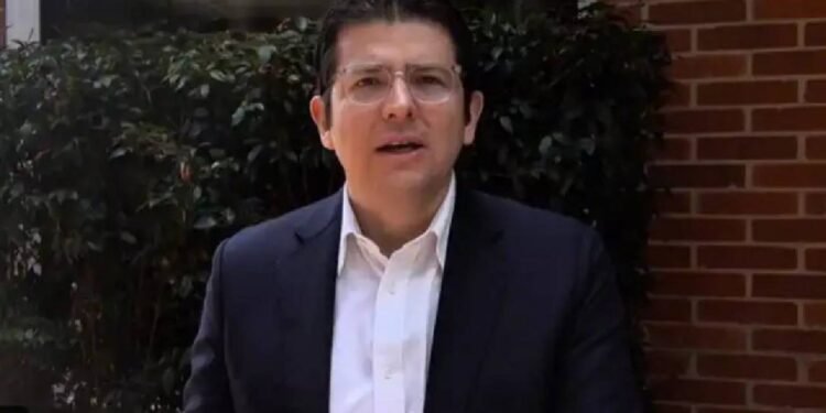 कोलंबिया सदमे में: राष्ट्रपति पद के उम्मीदवार मिगुएल उरीबे पर बंदूक से हमला