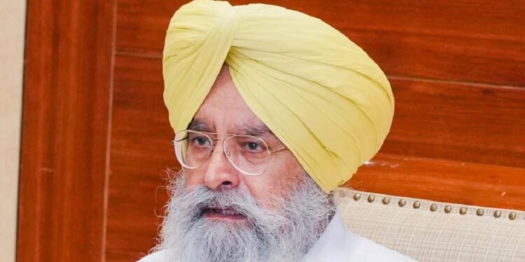 पंजाब सरकार ने लॉन्च किया ‘उन्नत किसान’ ऐप, अब सीआरएम मशीनें मिलेंगी सिर्फ एक क्लिक पर