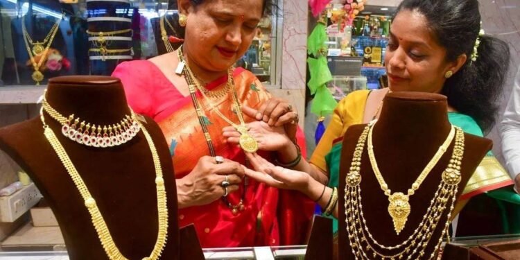 कितने कैरेट के गहने टिकाऊ होते हैं? दिवाली पर सोना खरीदने से पहले जान लें ये बातें