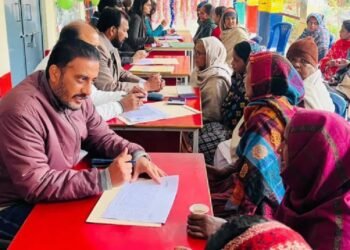 पीटीएम में बच्चों संग माता-पिता की सेहत जांच, पंजाब सरकार की शिक्षा-स्वास्थ्य जोड़ने की अनोखी पहल