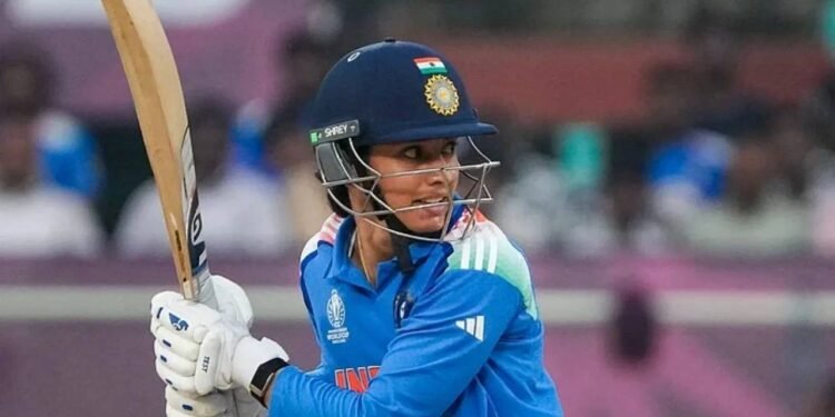 स्मृति मंधाना के रिकॉर्ड तोड़ शतक ने विश्व कप में रौशनी बिखेरी, दिग्गजों को पीछे छोड़ा और भारत की वापसी को प्रेरित किया