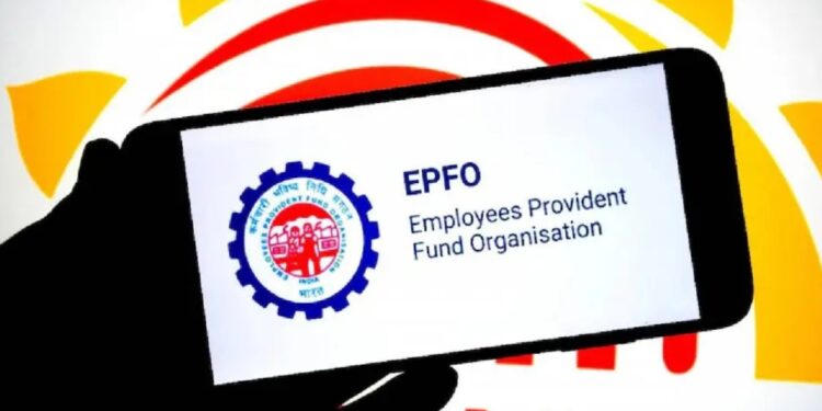 बिना ऑनलाइन पहुंच के केवल एक संदेश या कॉल का उपयोग करके तुरंत अपना पीएफ बैलेंस जानें