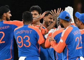 IND vs AUS: टीम इंडिया के ऑलराउंडरों से हारा ऑस्ट्रेलिया, टी20 सीरीज में 2-1 की बढ़त बनाई