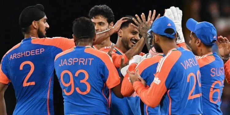 IND vs AUS: टीम इंडिया के ऑलराउंडरों से हारा ऑस्ट्रेलिया, टी20 सीरीज में 2-1 की बढ़त बनाई
