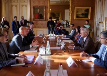 रूसी तेल पर अमेरिका की टैरिफ धमकी, भारत के समर्थन में उतरा पोलैंड