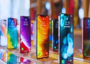 Budget 2026: 1 फरवरी के बाद स्मार्टफोन महंगे होंगे या सस्ते? एक्सपर्ट्स की राय