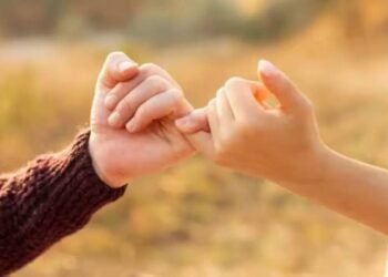 रिश्तों में नई शुरुआत का दिन, प्रॉमिस डे का असली मतलब क्या है?