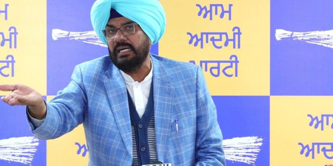 नशा तस्करों के राजनीतिक संरक्षकों के साथ गवर्नर की एंटी-ड्रग यात्रा सिर्फ दिखावा है: कुलदीप धालीवाल