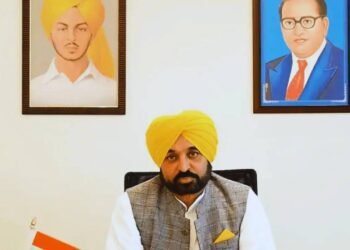 झूठ की आंधी में सच की आवाज, सेहत योजना पर सीएम का सीधा संदेश