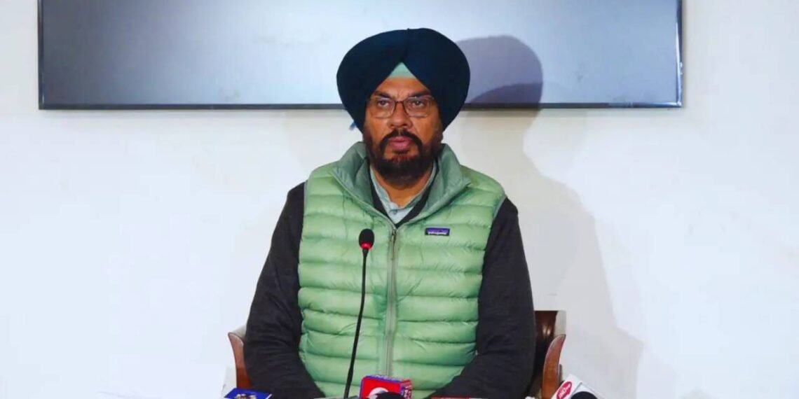 मोदी-ट्रंप ‘गुप्त सौदे’ पर आप का हमला, कहा किसानों को तबाही की ओर धकेला जा रहा