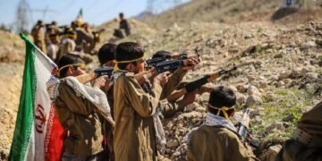 12 साल के बच्चों तक पहुंची जंग की आंच, ईरान के फैसले से दुनिया में मचा हड़कंप