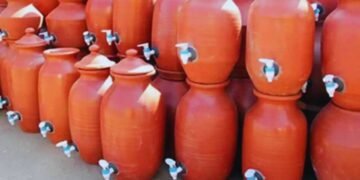 गर्मी में मटके का पानी पीते समय ये गलतियां न करें वरना सेहत को नुकसान