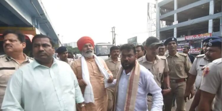 किसान नेता राकेश टिकैत की गिरफ्तारी से देशभर में किसानों का गुस्सा भड़का