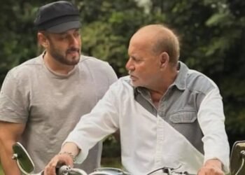 एक महीने इलाज के बाद घर लौटे सलिम खान, लीलावती अस्पताल से मिली छुट्टी से परिवार राहत में